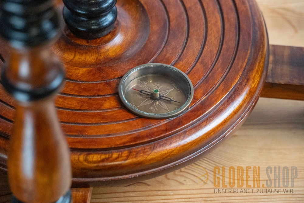 Historical navigator's globe, large (replica)
