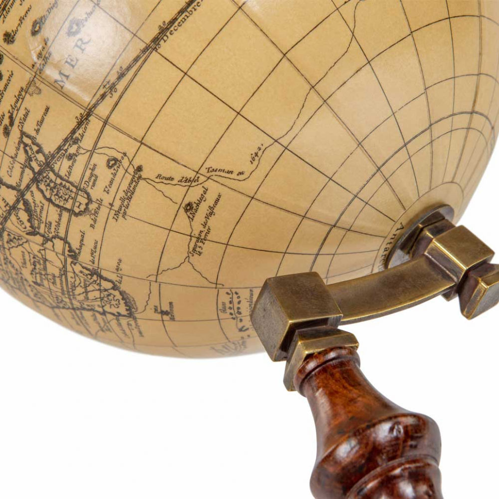 Historical Trianon Globe (replica)