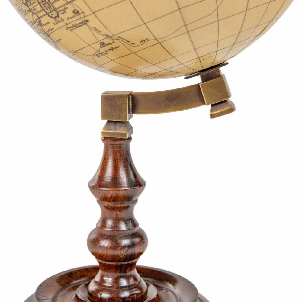 Historical Trianon Globe (replica)