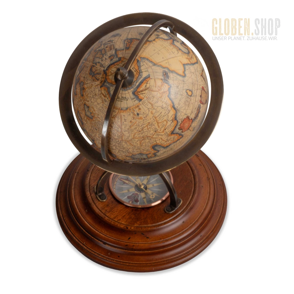 Erdglobus mit Kompass