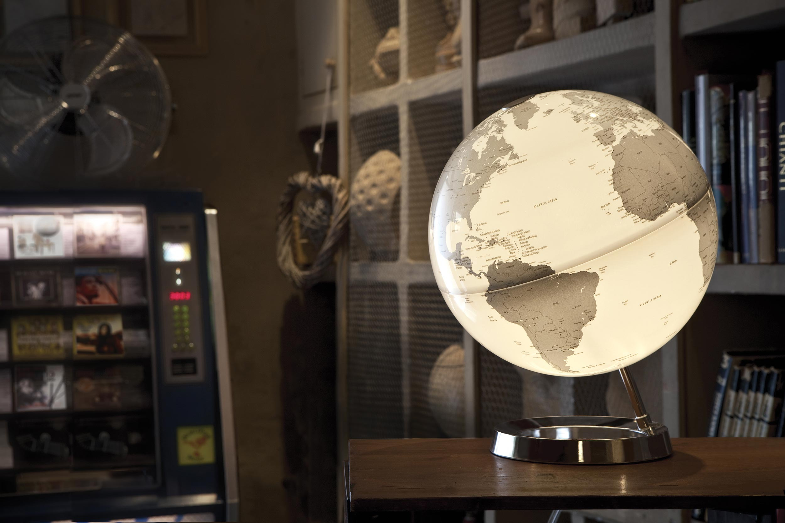 Illuminated globe "Light&Colour" Metal Chrome - Ø 30 cm