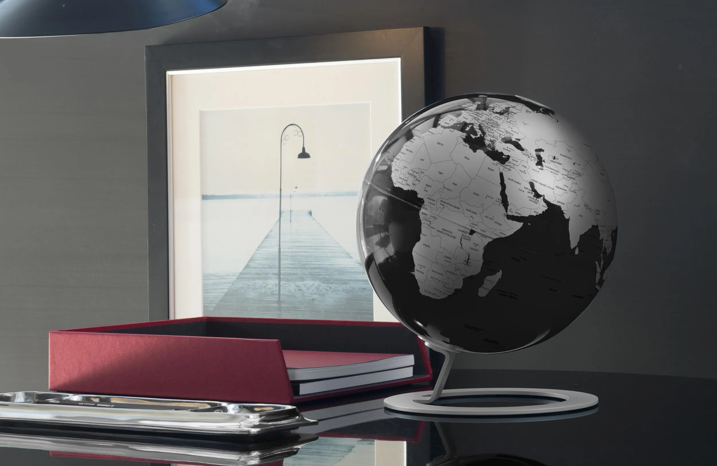 Design globe - Atmosphere "New World" iGlobe Black - Ø 25 cm
