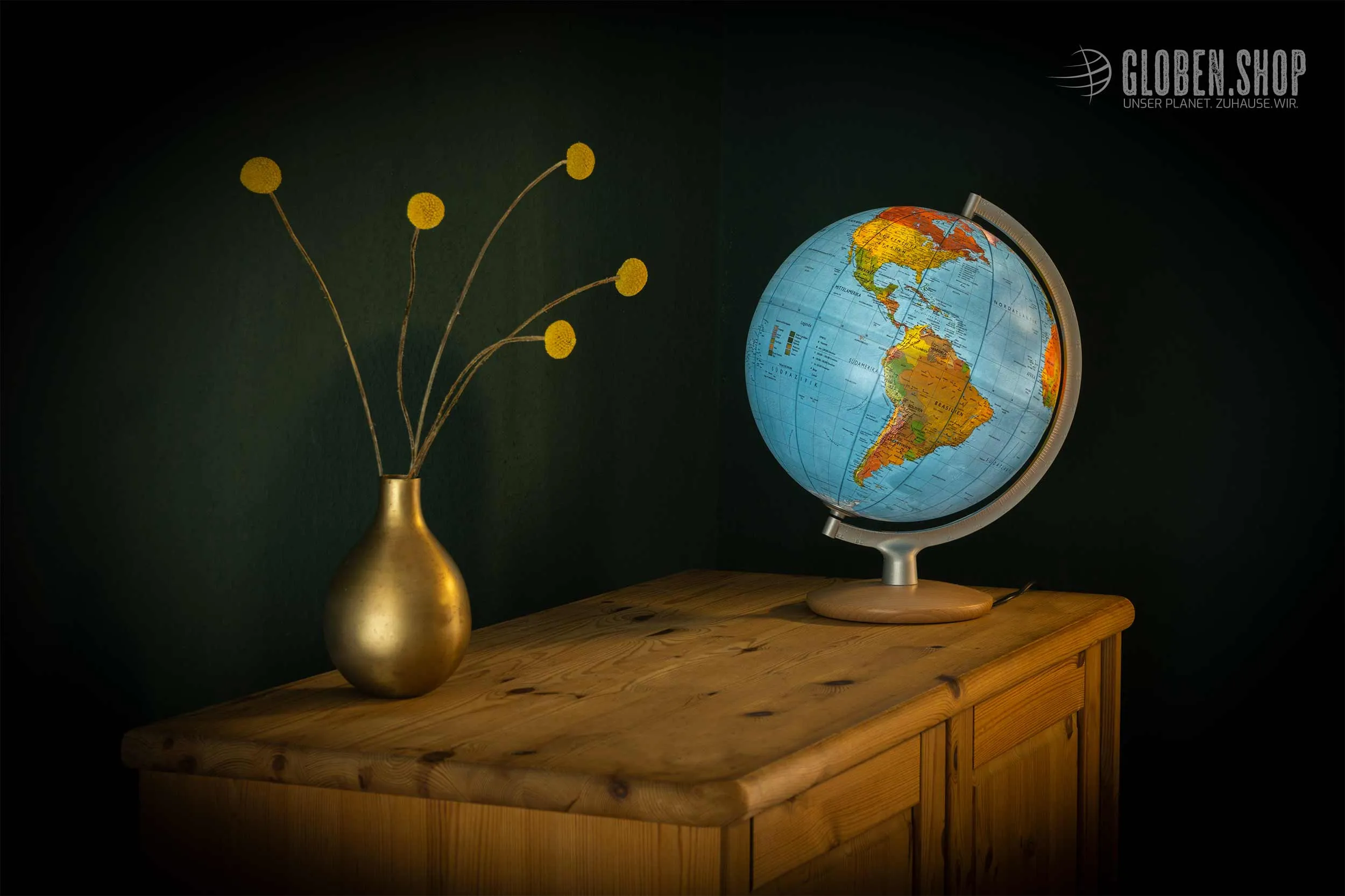 Illuminated hand-laminated table globe DFNI 3015 - Ø 30 cm